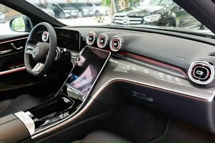 Mercedes C300 AMG 2024