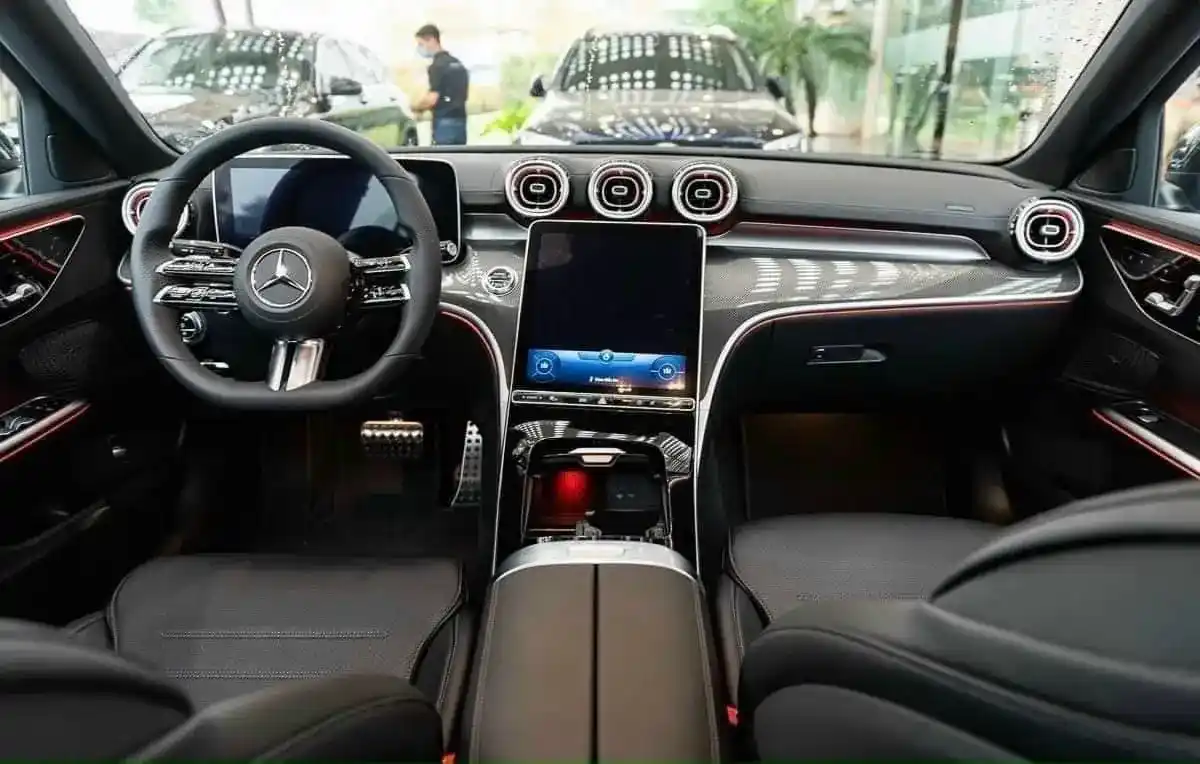 Mercedes C300 AMG 2024