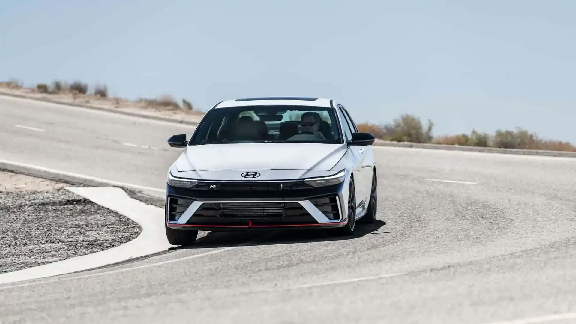 Đầu xe Hyundai Elantra 2024