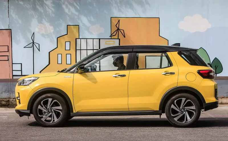 Toyota Raize có kích thước dài x rộng x cao là 4.030 x 1.710 x 1.605 (mm)