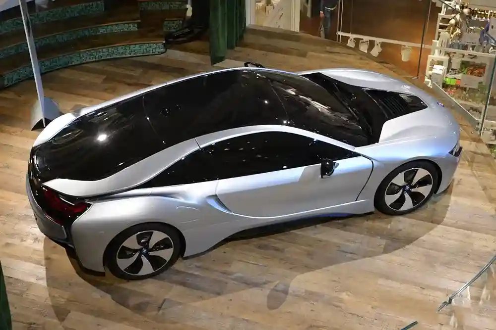 BMW i8