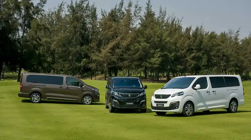 Xe Peugeot Traveller