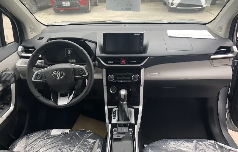 Veloz Cross và Veloz Cross Top