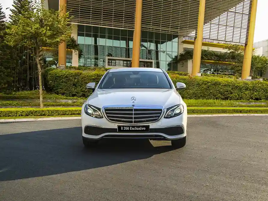 đầu xe Mercedes E200