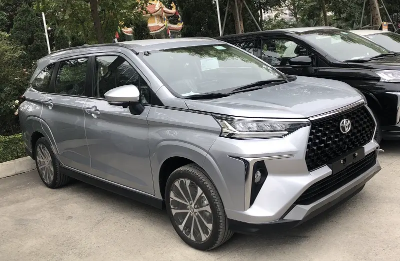 Veloz Cross và Veloz Cross Top