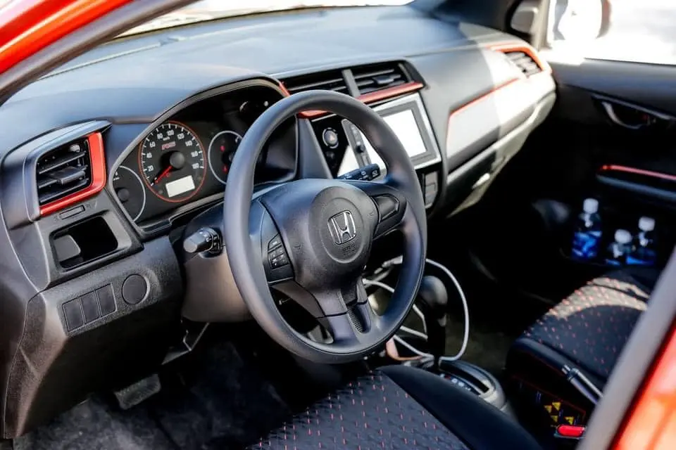 tiện nghi Honda Brio bản G