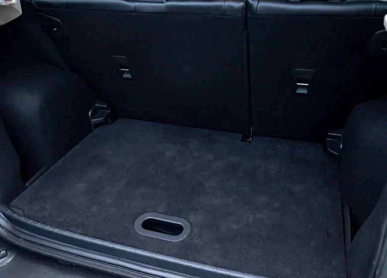 Khoang hành lý Ford 7 chỗ EcoSport