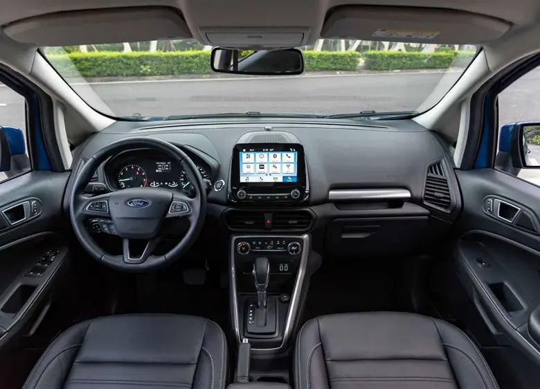 Khoang lái Ford 7 chỗ EcoSport