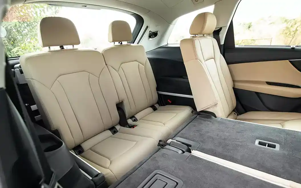 ghế ngồi Audi Q7