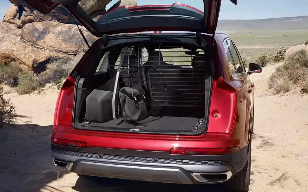 khoang hành lý Audi Q7