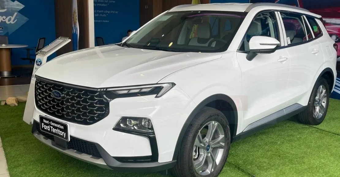 Ford EcoSport 5 chỗ