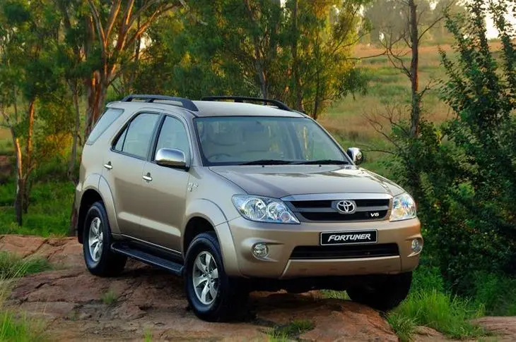 Toyota Fortuner 2005