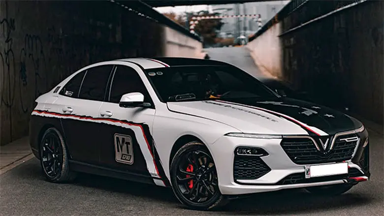 báo giá dán decal ô tô