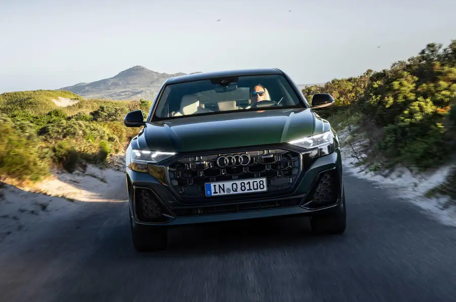 đầu xe audi q8