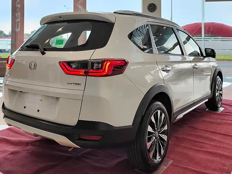 đuôi xe Honda brv