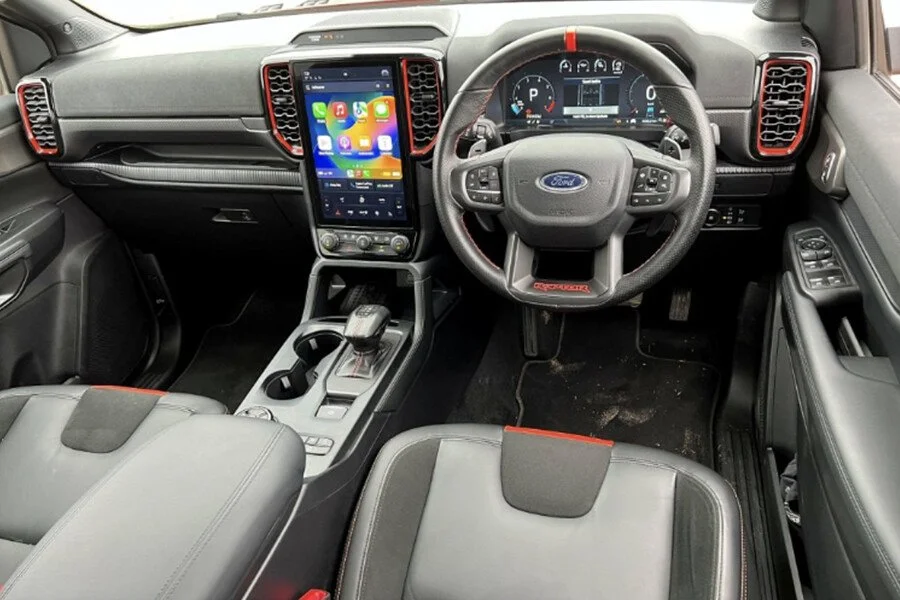 nội thất Ford Ranger Raptor