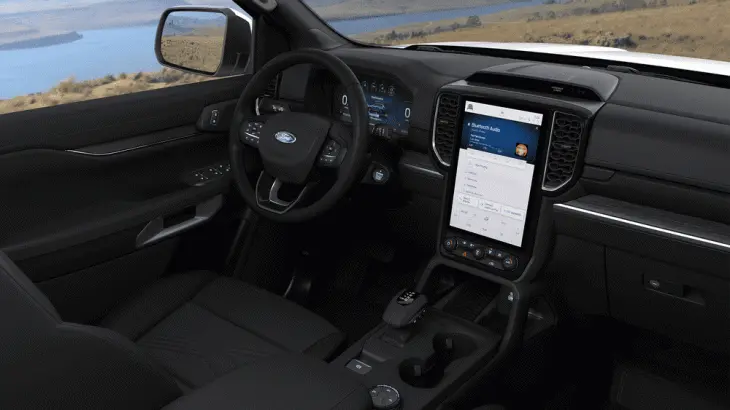 Đánh giá nội thất Ford Everest Platinum