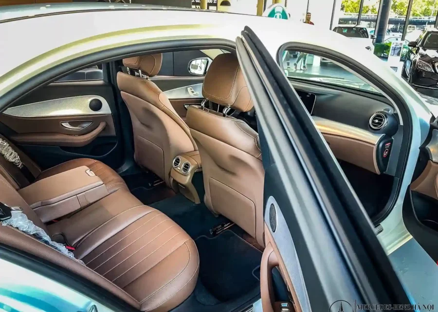nội thất mercedes e180