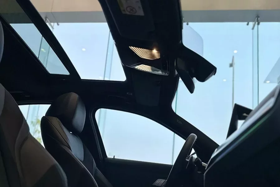 tiện nghi Bmw 330i M sport