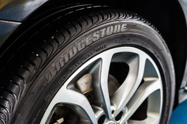 Lốp ô tô Bridgestone