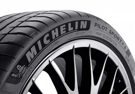 Lốp ô tô Michelin