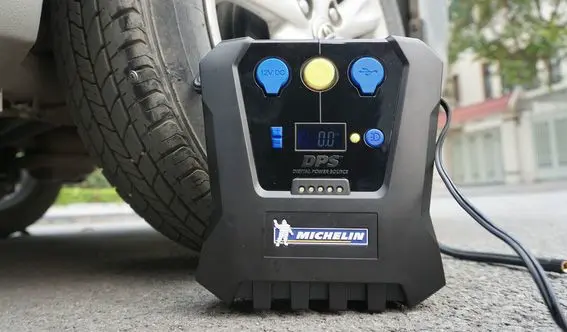 Máy bơm lốp ô tô Michelin