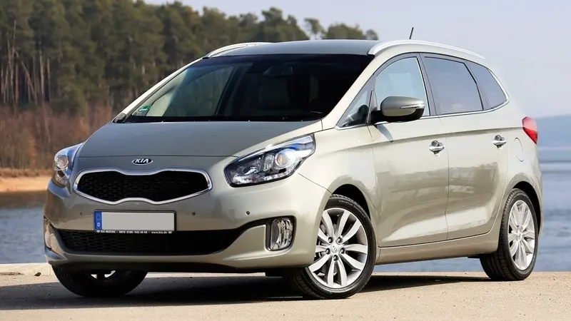 ngoại thất Kia Rondo