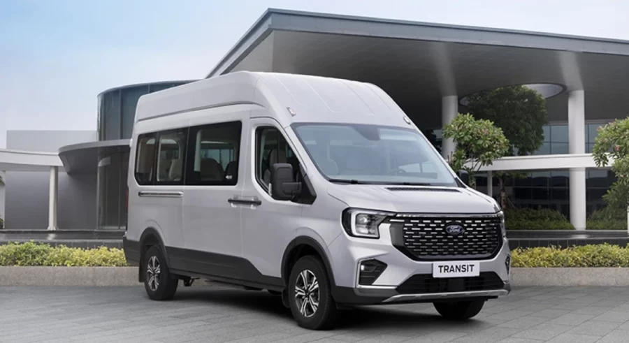 Giá xe Ford Transit​​ 2024 là 905 triệu đồng