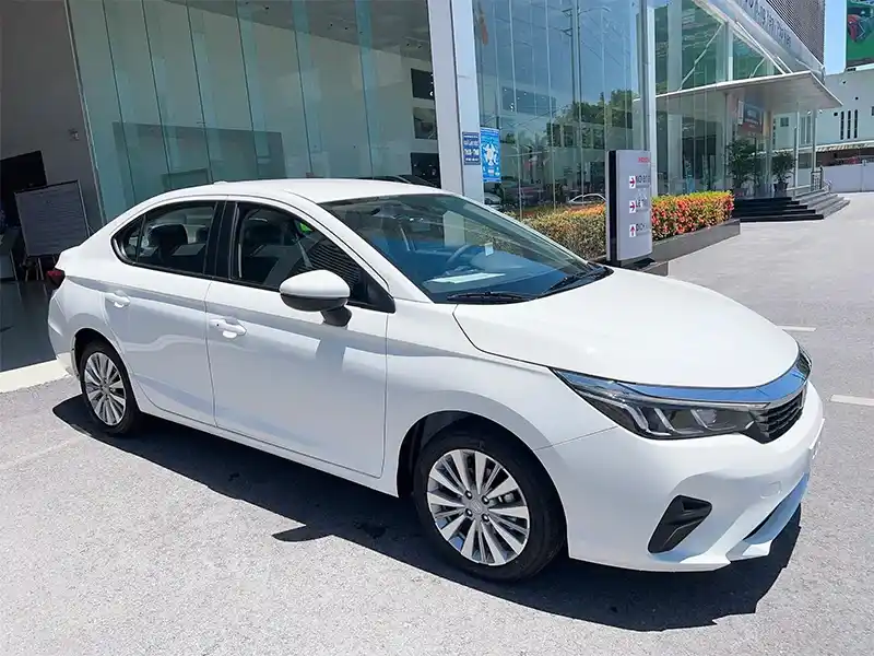 Phiên bản cao cấp Honda City 1.5 RS được công bố với giá niêm yết là 609.000.000 VNĐ