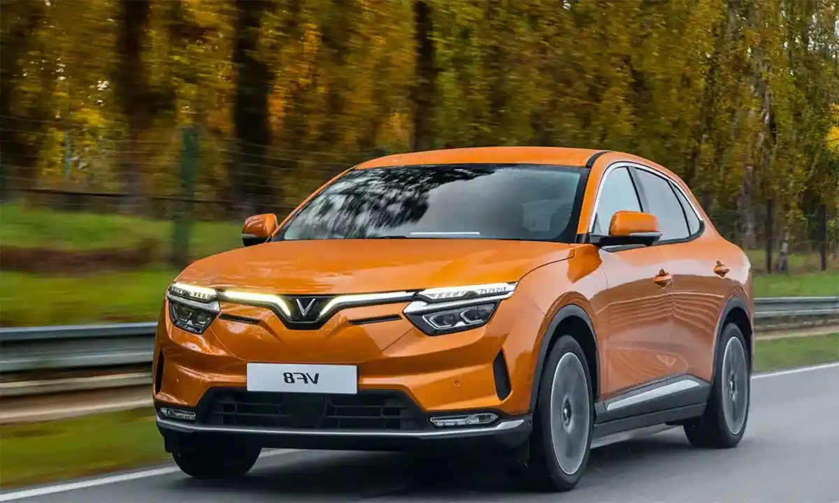 đầu xe Vinfast VF8 2024