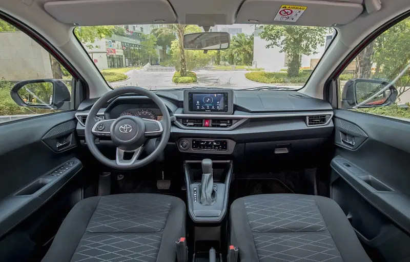 Khoang lái Toyota Wigo 2024