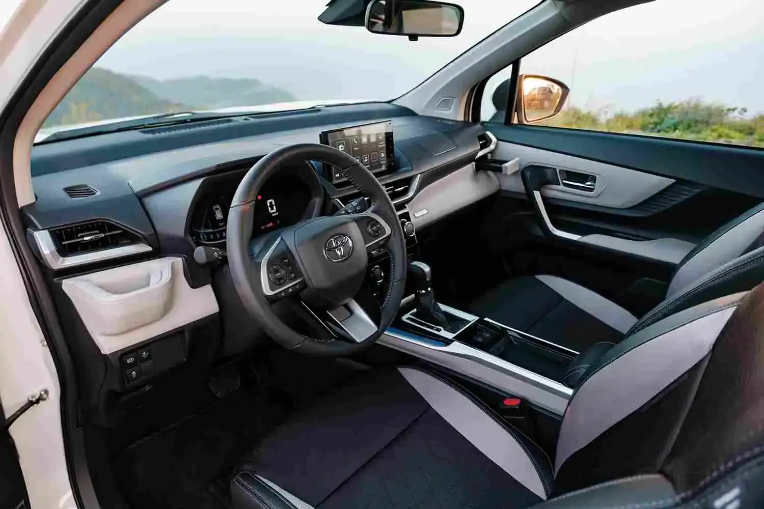 Tiện nghi Toyota Veloz