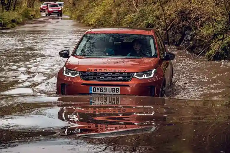 động cơ Xe range rover 7 chỗ