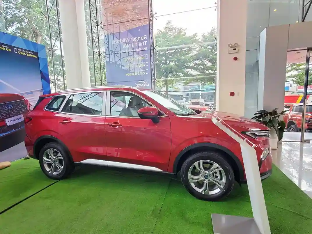 Ford EcoSport 5 chỗ