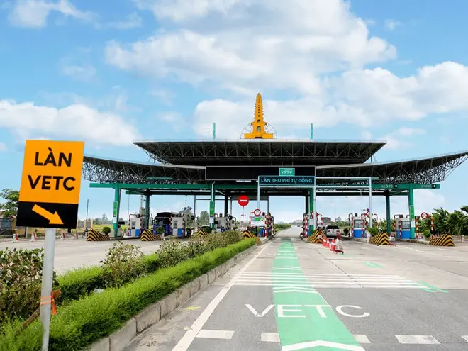 Mức phí đường bộ xe ô tô 5 chỗ