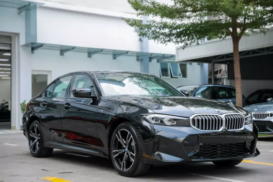 xe bmw 320i