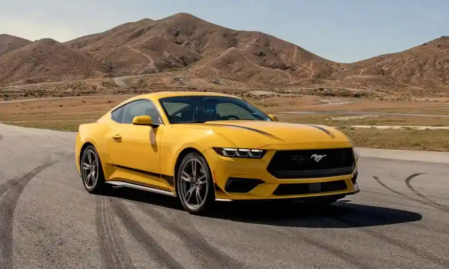 giá xe Đánh giá nội thất Ford Mustang